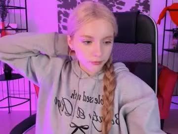 aurorawrenfield on Chaturbate