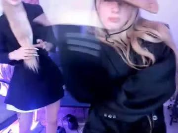 aurorawrenfield on Chaturbate