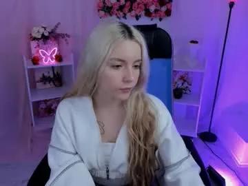 aurorawrenfield on Chaturbate