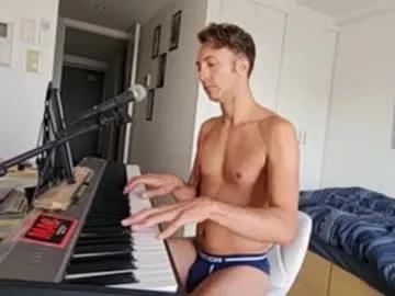 barebritpianist on Chaturbate