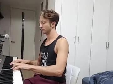 barebritpianist on Chaturbate
