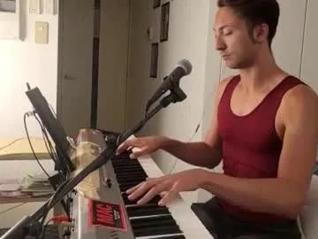 barebritpianist on Chaturbate