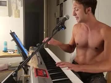 barebritpianist on Chaturbate