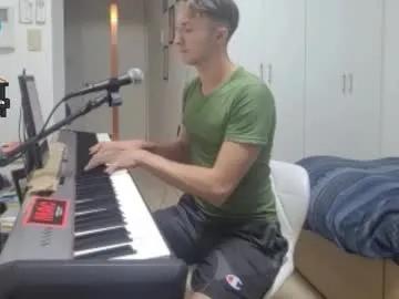 barebritpianist on Chaturbate