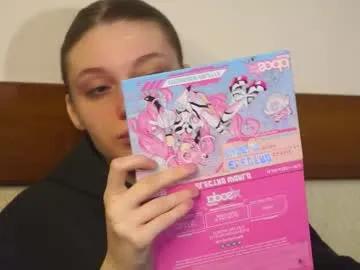 berniecebotras — Hello, be my friends and my goal:RAP DANCE #new #shy #18 #young #natural [332 tokens remaining]