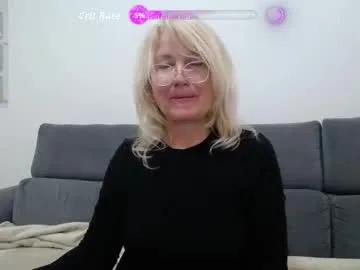 blond_woman on Chaturbate
