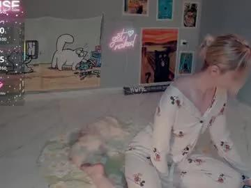 careful_i_bite on Chaturbate