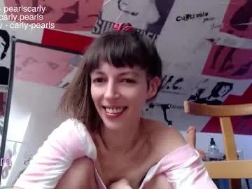 carlypearls on Chaturbate