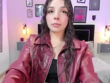 charlotte__benett — GOAL: Hot Blowjob [25 tokens remaining] My gaze kills you and you know how hot you make me  #puffynipples #smalltits #18 #bigass #cute