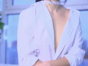 Freechat cinacandy on Chaturbate