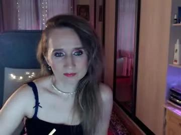 Freechat classyinna on Chaturbate