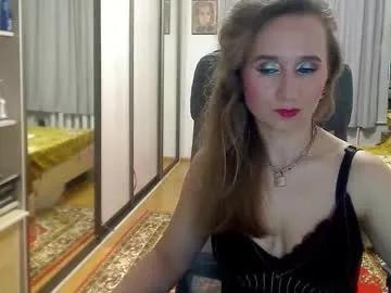 Freechat classyinna on Chaturbate