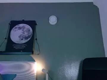 Freechat cristalcornner_ on Chaturbate