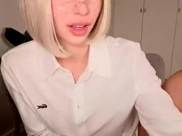 cutieeeeva on Chaturbate
