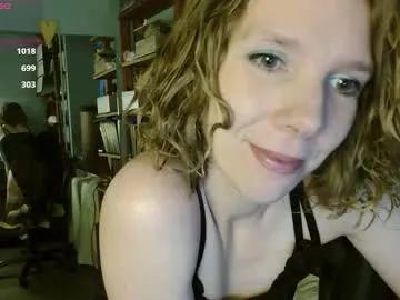 daisy_lovely on Chaturbate