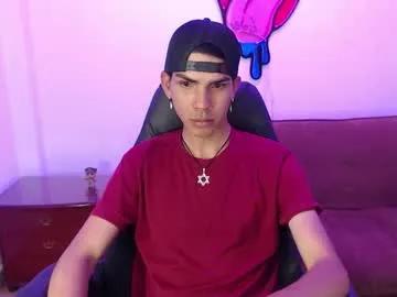 Freechat david_925_ on Chaturbate