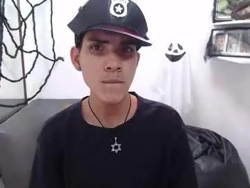 Freechat david_925_ on Chaturbate