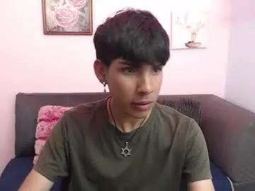 Freechat david_925_ on Chaturbate