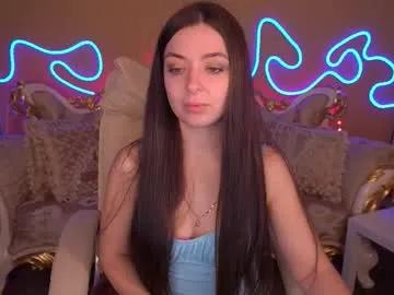 Away diamondeyeess on Chaturbate