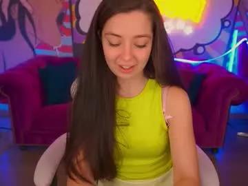 Away diamondeyeess on Chaturbate