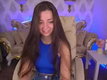 Away diamondeyeess on Chaturbate