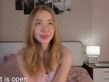 Freechat elina_wilgauch on Chaturbate