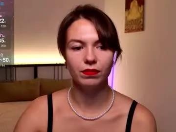 ellacanny on Chaturbate