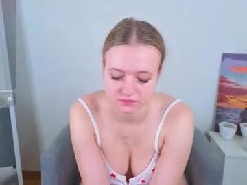 emilyhewell on Chaturbate