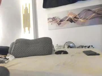 estudiosnia on Chaturbate