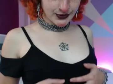 friskyflowers on Chaturbate