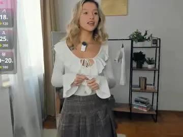 glossybabe_ on Chaturbate