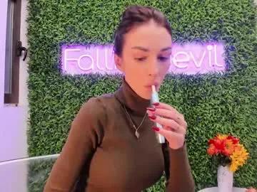 Freechat hotfallingdevil on Chaturbate