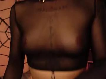 Freechat izzy_inked on Chaturbate