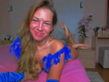 jeannesnowru on Chaturbate