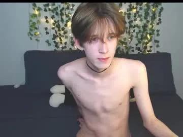 kaislutx on Chaturbate