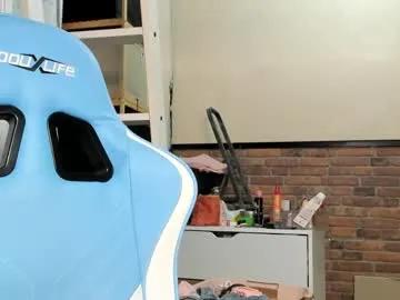 Freechat karoline121 on Chaturbate