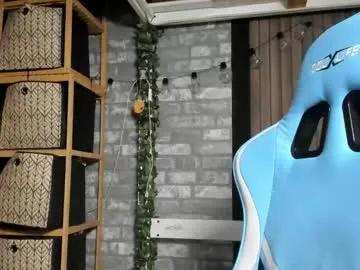 Freechat karoline121 on Chaturbate