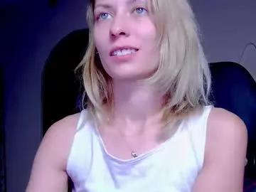 Freechat karoline121 on Chaturbate