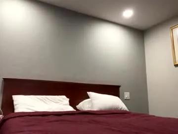 kibrombariu45 on Chaturbate