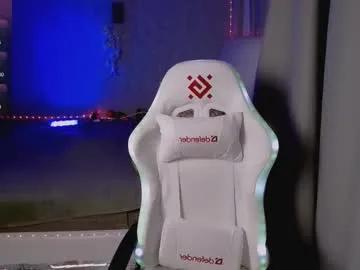 Freechat klin_miller on Chaturbate