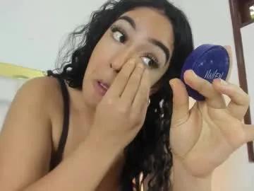 kylieandjhonny on Chaturbate