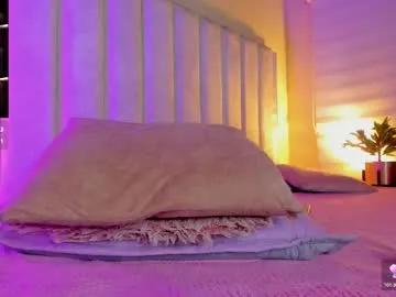 lil_hanna18 — Lush on!  Goal is: SPREAD WINKING ASS IN OILY DOGGY VIE  [193 tokens left] #bbc #cuckold #bigass #anal #latina