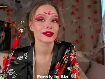 lipswithsweetonthem on Chaturbate