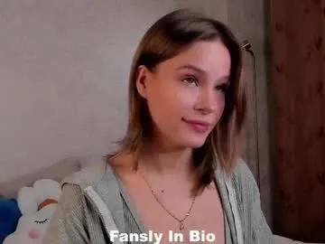 lipswithsweetonthem on Chaturbate