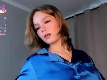 lipswithsweetonthem on Chaturbate