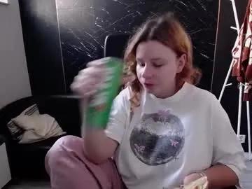 Freechat littleviki_ on Chaturbate