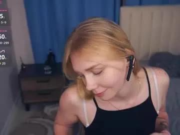 lizzetteavent — Feel the depth of my eyes  <3 #new #18 #shy #cute #blonde [20 tokens remaining]