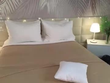 Freechat lolaprise on Chaturbate