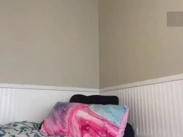 Freechat lolariv on Chaturbate