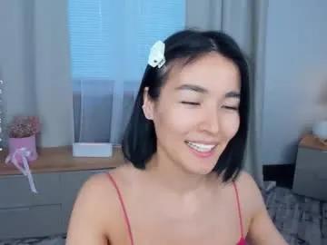 lora_lifelover on Chaturbate